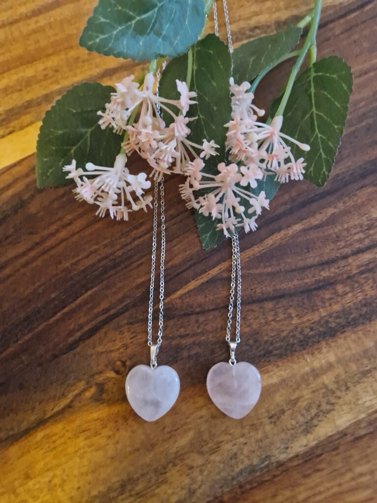 Halsband Rosenkvarts Hjärta