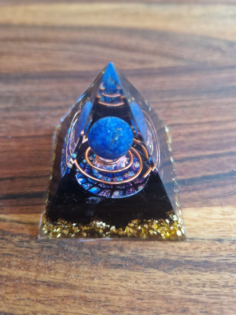 Kristallpyramid Lapis Lazuli och Obsidian